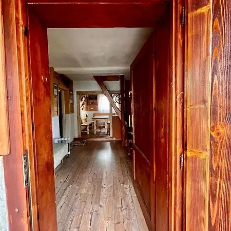 Sefec Выходна